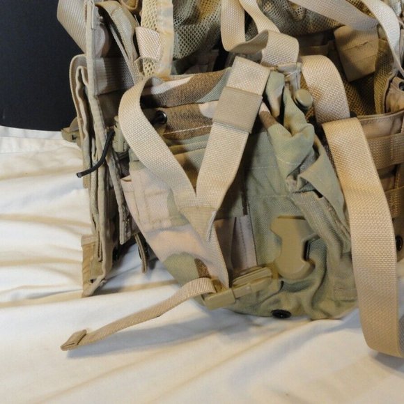 DCU DESERT CAMOUFLAGE FLC LBE LBV LOAD BEARING VEST W/ COMBAT TACTICAL POUCHES - Picture 3 of 6
